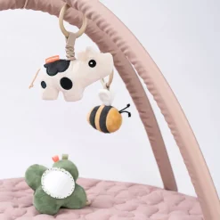 Done by Deer Aktivitetscentre Og Legemåtter>Aktivitets legetæppe - Tiny farm - Pudder