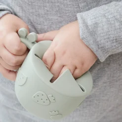 Done by Deer Service|Flasker & Kopper>Peekaboo snack kop - Raffi - Blå